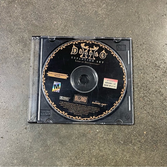 Diablo II: Lord of Destruction Expansion Set PC Game - Picture 2 of 4